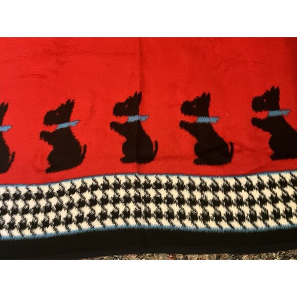 Reygers Red/Black Throw Blanket Pattern of Scottish Terriers Houndstooth Border - Picture 4 of 8